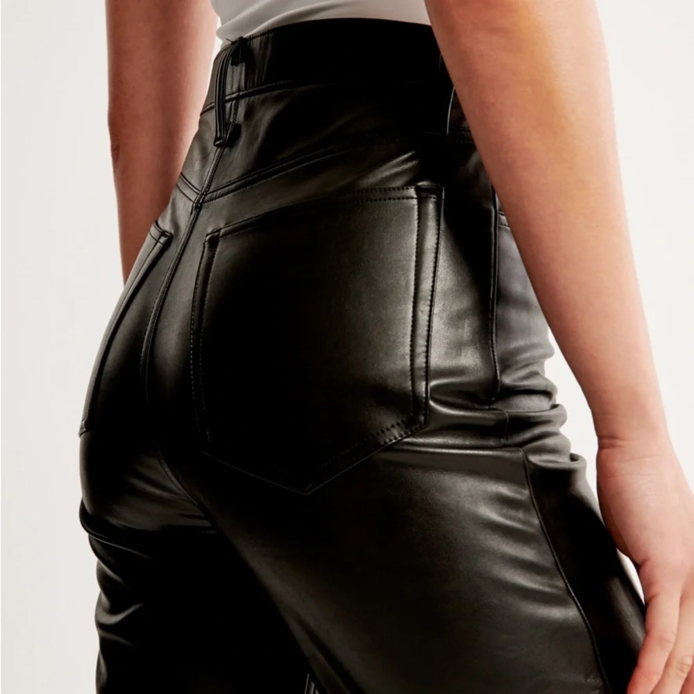 A&F The 90s Straight Ultra High Rise Leather Pants - Picture 6 of 9